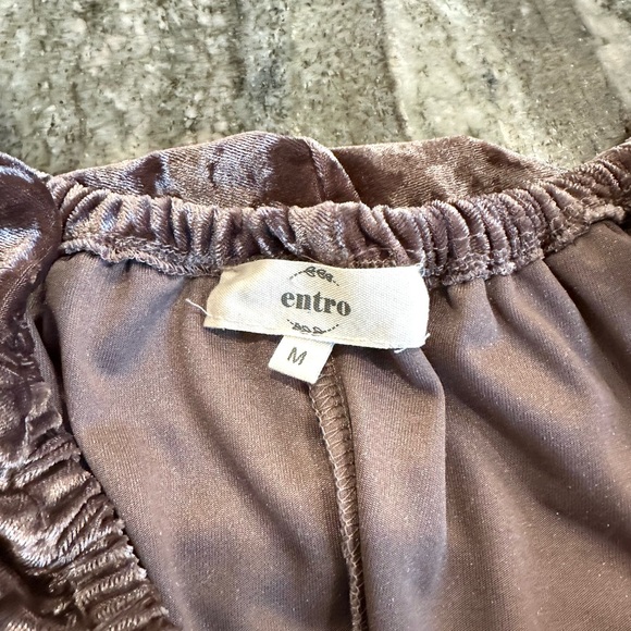 Velvet off the shoulder blouse - Picture 2 of 4